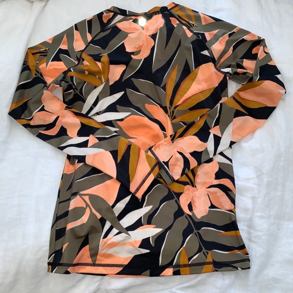 SOLD OUT NWT Billabong Tropic Nights Long Sleeve - Picture 5 of 7